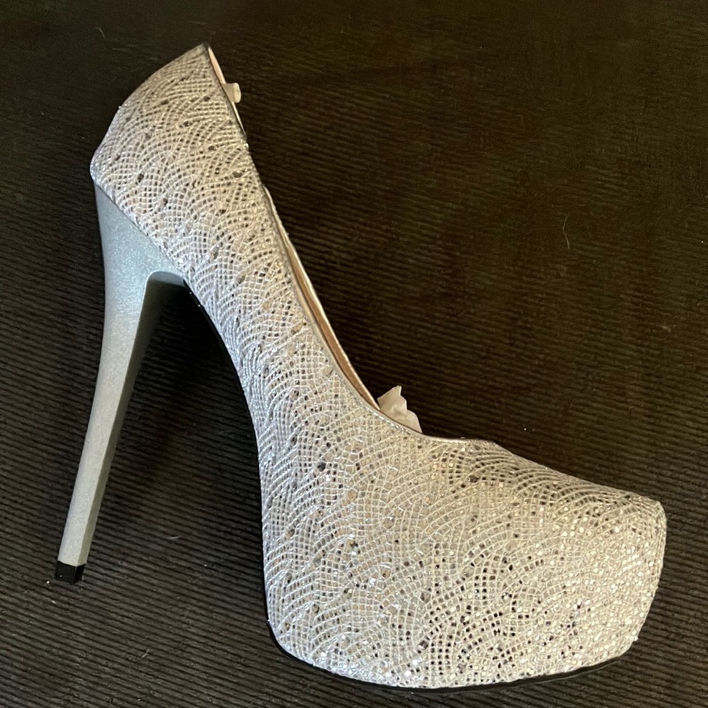 Silver Sparkling Heels